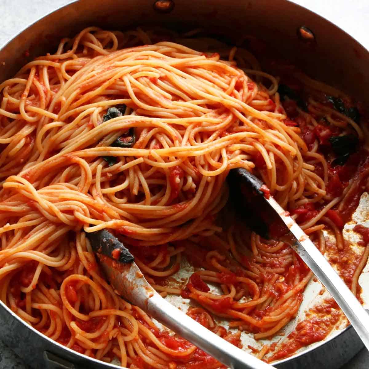 Macarrão com Molho de Tomate