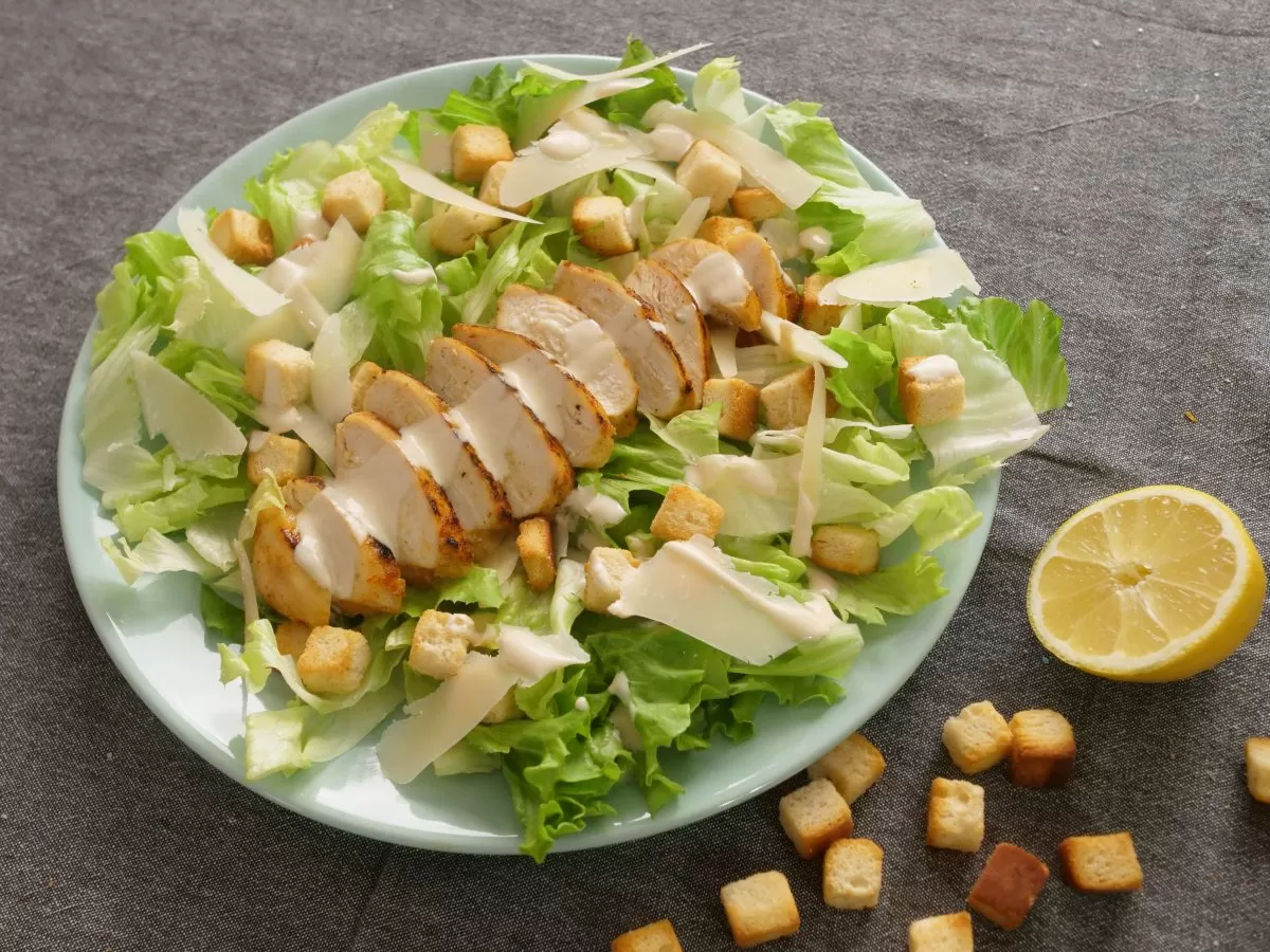 Salada Caesar